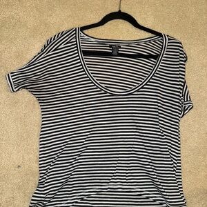 Rue21 Black and White Striped Short Sleeve Tee